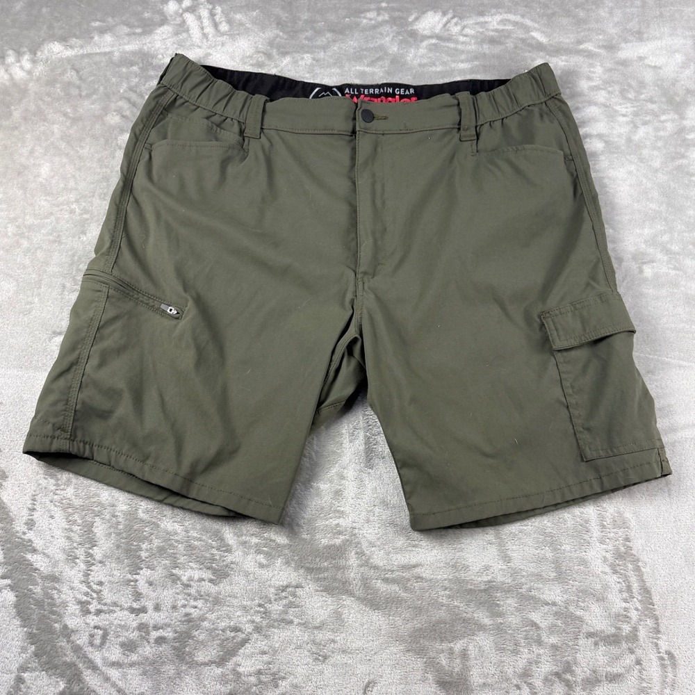 Wrangler ATG All Terrain Gear‎ Mens Olive Green Cargo Shorts Hiking Utility 40